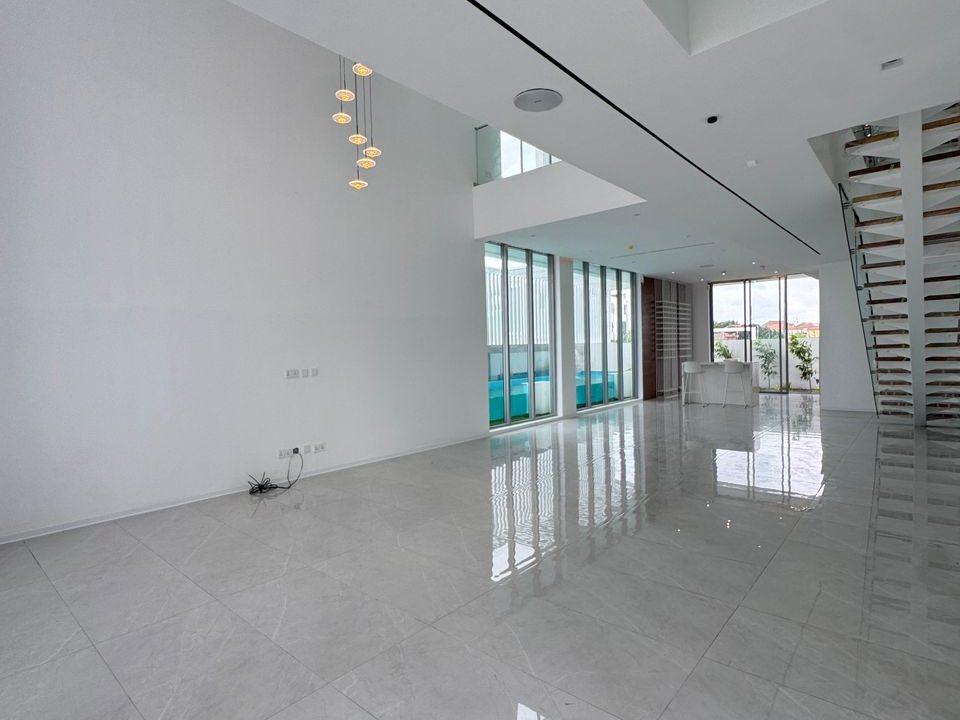 WhatsApp Image 2025-07-23 at 03.03.03_3e943518