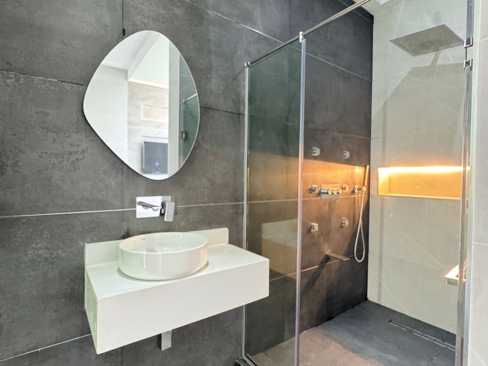 WhatsApp Image 2025-07-23 at 03.03.10_d36bfa41